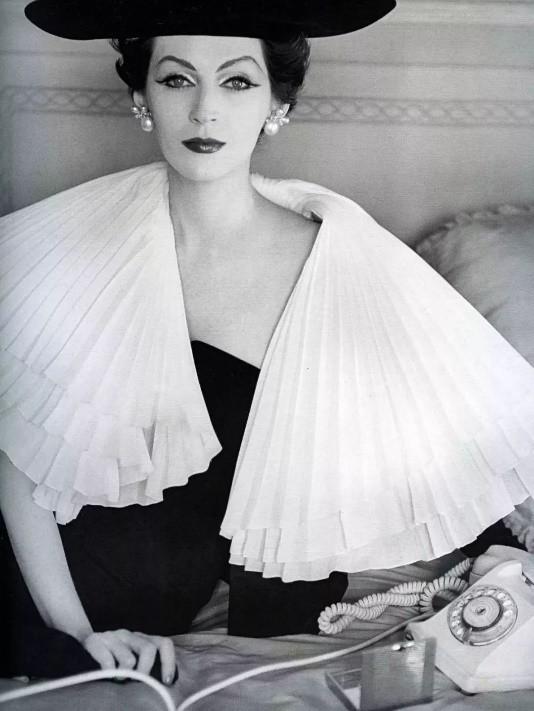 1张照片卖780万，她比赫本更有气质，却被家暴离婚，63岁孤独离世