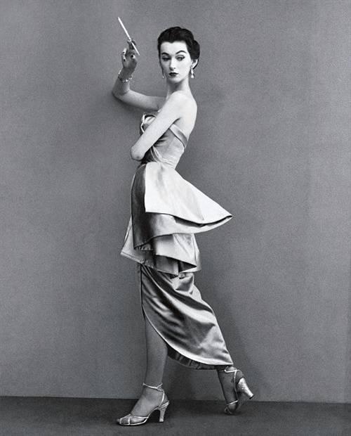 1张照片卖780万，她比赫本更有气质，却被家暴离婚，63岁孤独离世