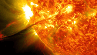 太阳核聚变为啥不爆炸，维持100亿年，一共烧了多少燃料？