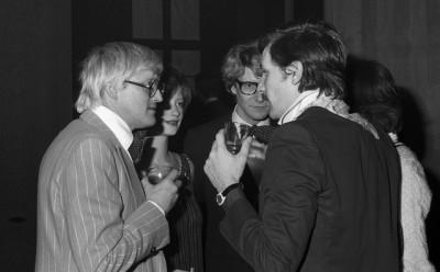 老佛爷情史：37岁爱上19岁“坏男孩”，和圣罗兰成情敌，孤独终老