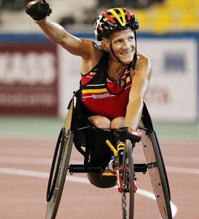 拿到世界冠军之后，她不愿忍受绝症的折磨，在40岁选择安乐死