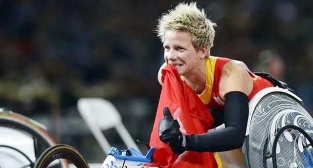 拿到世界冠军之后，她不愿忍受绝症的折磨，在40岁选择安乐死