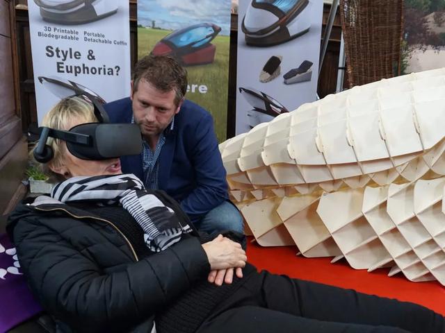 澳洲医生发明了“安乐死胶囊舱”，让人可以随心所欲结束生命