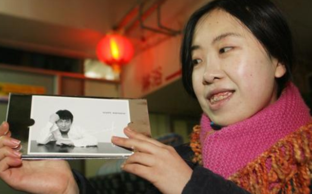 影响刘德华的4个女人：两个让他丢脸抑郁，两个让他身心快乐