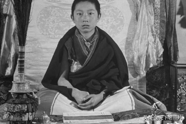 1947年7月青海塔尔寺 9岁的十世班禅及寺内实拍照片集