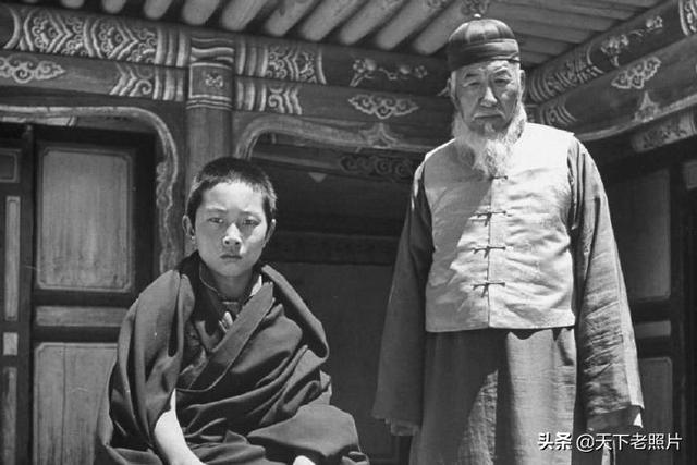 1947年7月青海塔尔寺 9岁的十世班禅及寺内实拍照片集