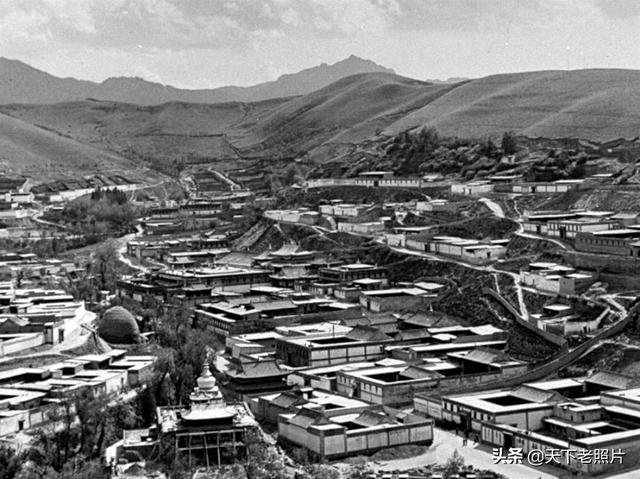 1947年7月青海塔尔寺 9岁的十世班禅及寺内实拍照片集