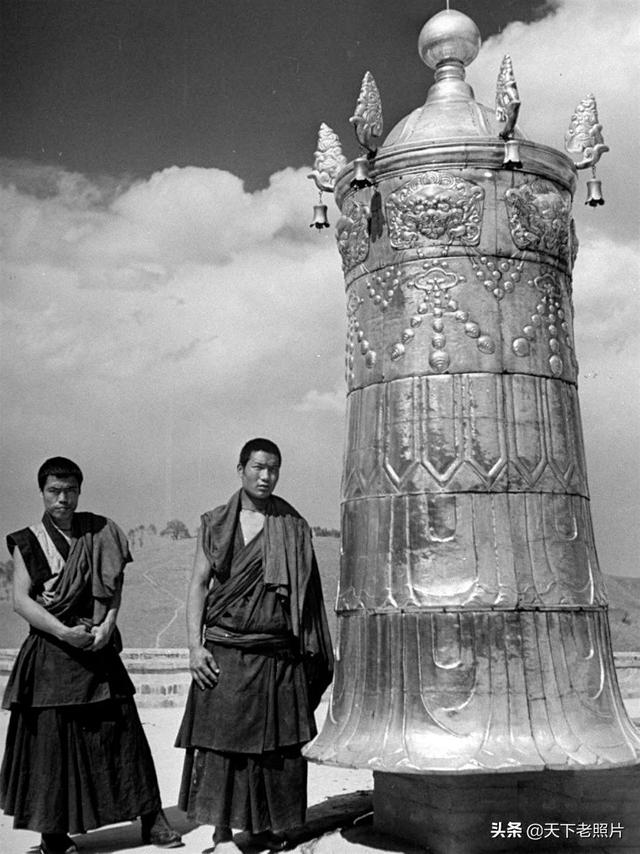 1947年7月青海塔尔寺 9岁的十世班禅及寺内实拍照片集