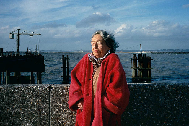 最“放荡”的作家杜拉斯：如果不当作家，我就当妓女