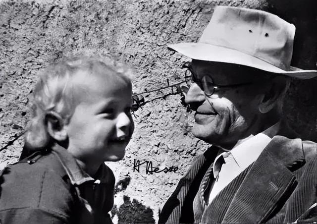 《悉达多》：人生就是一场修行，认识自己，成为自己，放过自己