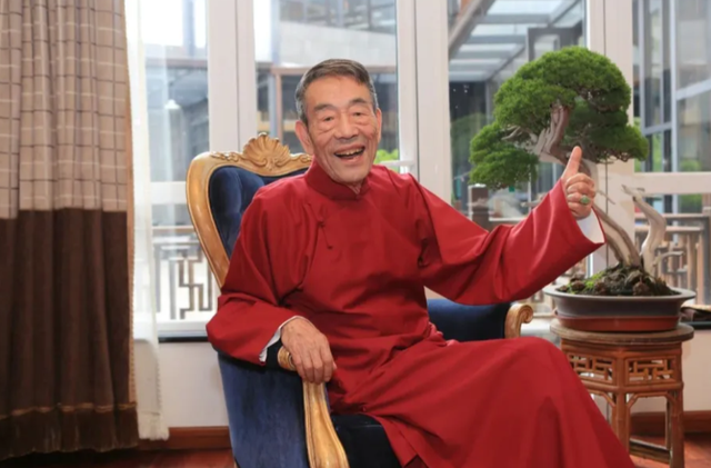 上午剪彩下午离世？杨少华家人遭网暴，或有其他隐情