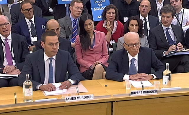 睡完首富睡总统！从厂妹到顶级名媛，靠男人捞到268亿，她凭啥？