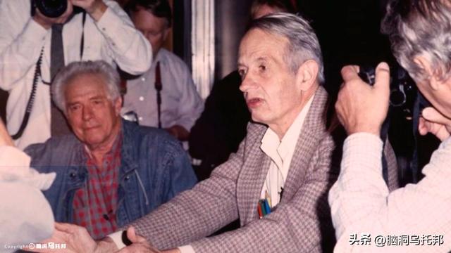 被当精神病接受治疗，却获诺贝尔奖，解密约翰纳什被误解的一生…