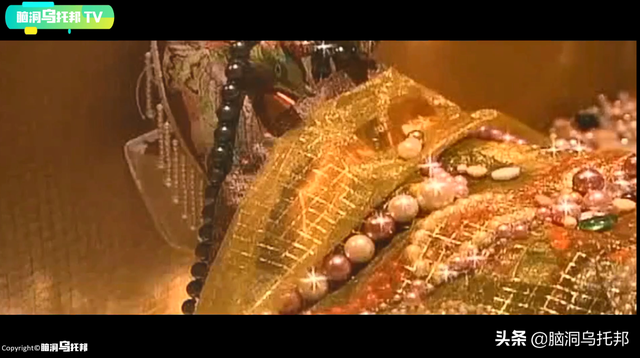 开箱老佛爷地宫，把半个紫禁城带到地下的女人，开棺瞬间震惊世人