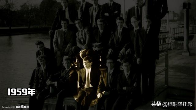 霍金晚年发现了什么？为什么他坚信上帝不存在？临终遗作揭晓答案