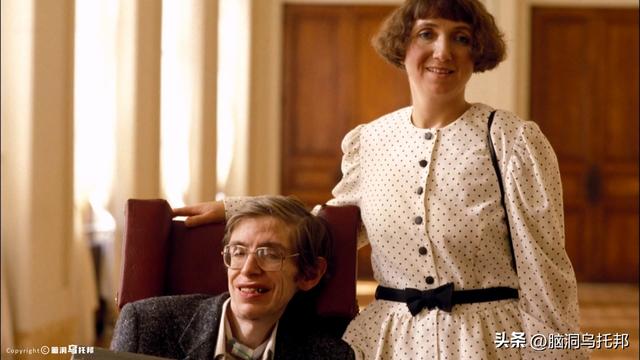 霍金晚年发现了什么？为什么他坚信上帝不存在？临终遗作揭晓答案