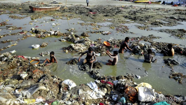 印度惨案震惊世界！印度到底有多少让人惊掉下巴的奇葩习俗？