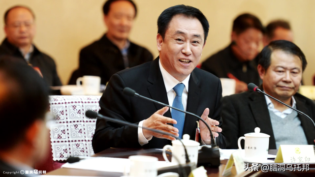 39亿注册资本如何撬动2.4万亿负债？深扒许家印被捕的真相