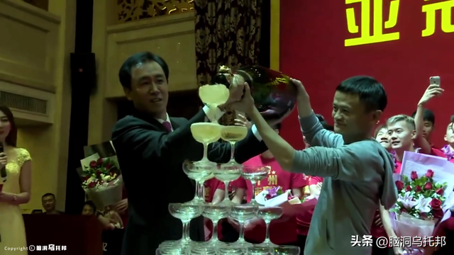 39亿注册资本如何撬动2.4万亿负债？深扒许家印被捕的真相