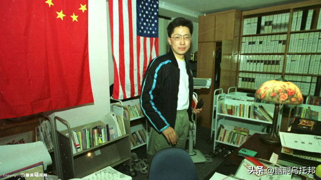 洗脑三亿家长，让学生下跪！李阳的「疯狂英语」是如何崩塌的？