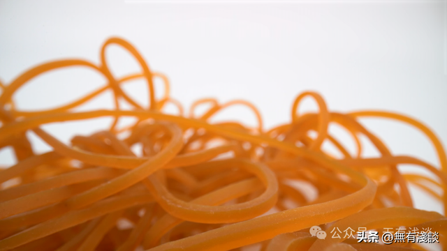 素门玄一伸筋法，筋长一寸，寿延十年，今天教大家让筋变长的方法