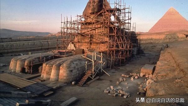 狮身人面像之谜：1990年，一位地质博士来到埃及，他揭开黑幕一角