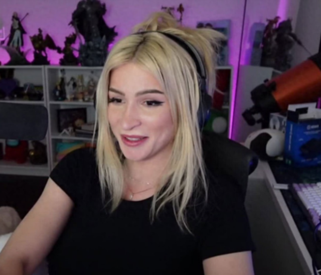 新西兰“男子”直播产子！外国女主播直播生娃，分娩8小时直播全过程