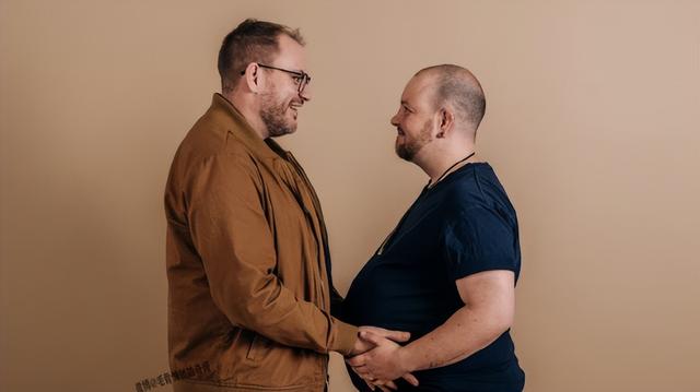 新西兰“男子”直播产子！外国女主播直播生娃，分娩8小时直播全过程