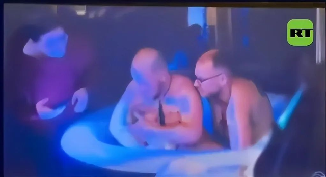 新西兰“男子”直播产子！外国女主播直播生娃，分娩8小时直播全过程